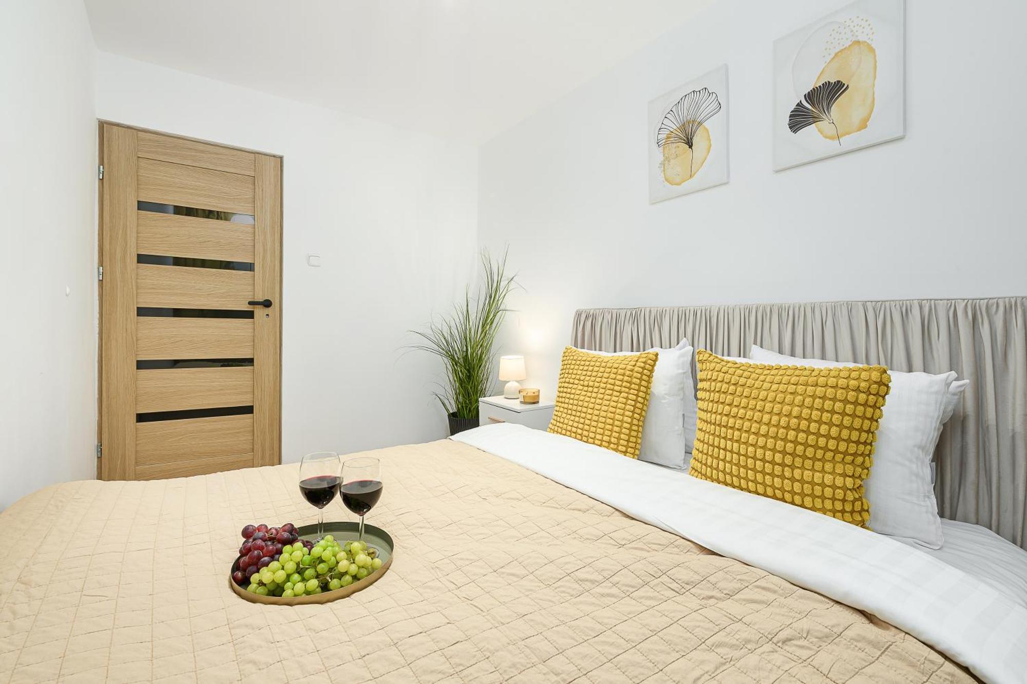 Lumina Apartment Opposite The Palace Of Culture And Science Warsaw Exterior photo
